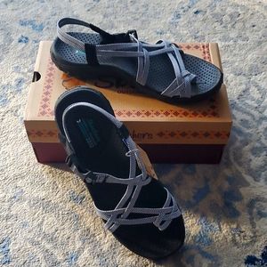 Sketchers Reggae Sandals